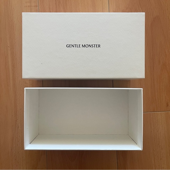 Gentle Monster Sunglasses Empty Box - Picture 4 of 7